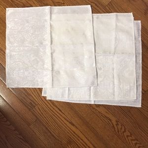 Ralph Lauren Home Set of 4 white napkins